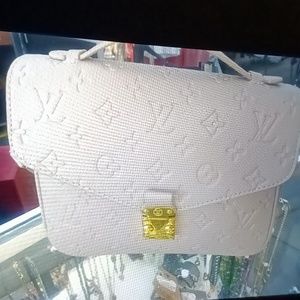 Louis Vuitton purse